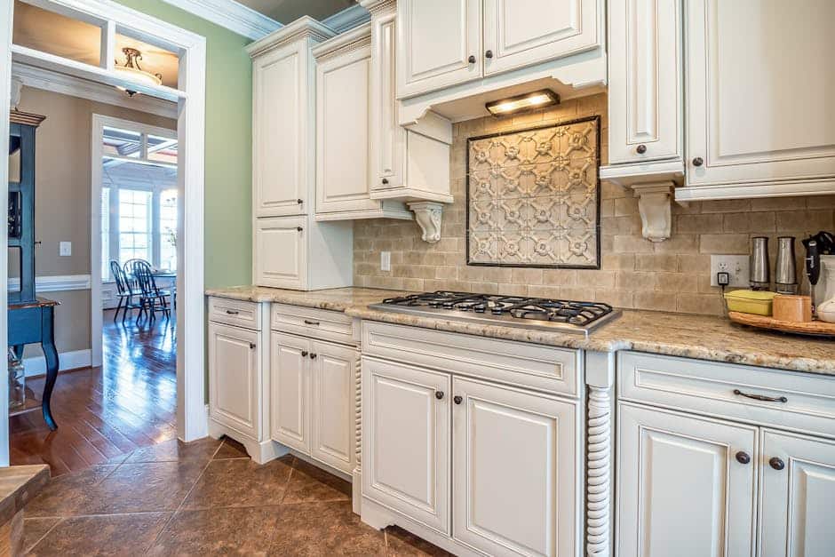 Classic kitchen cabinet styles